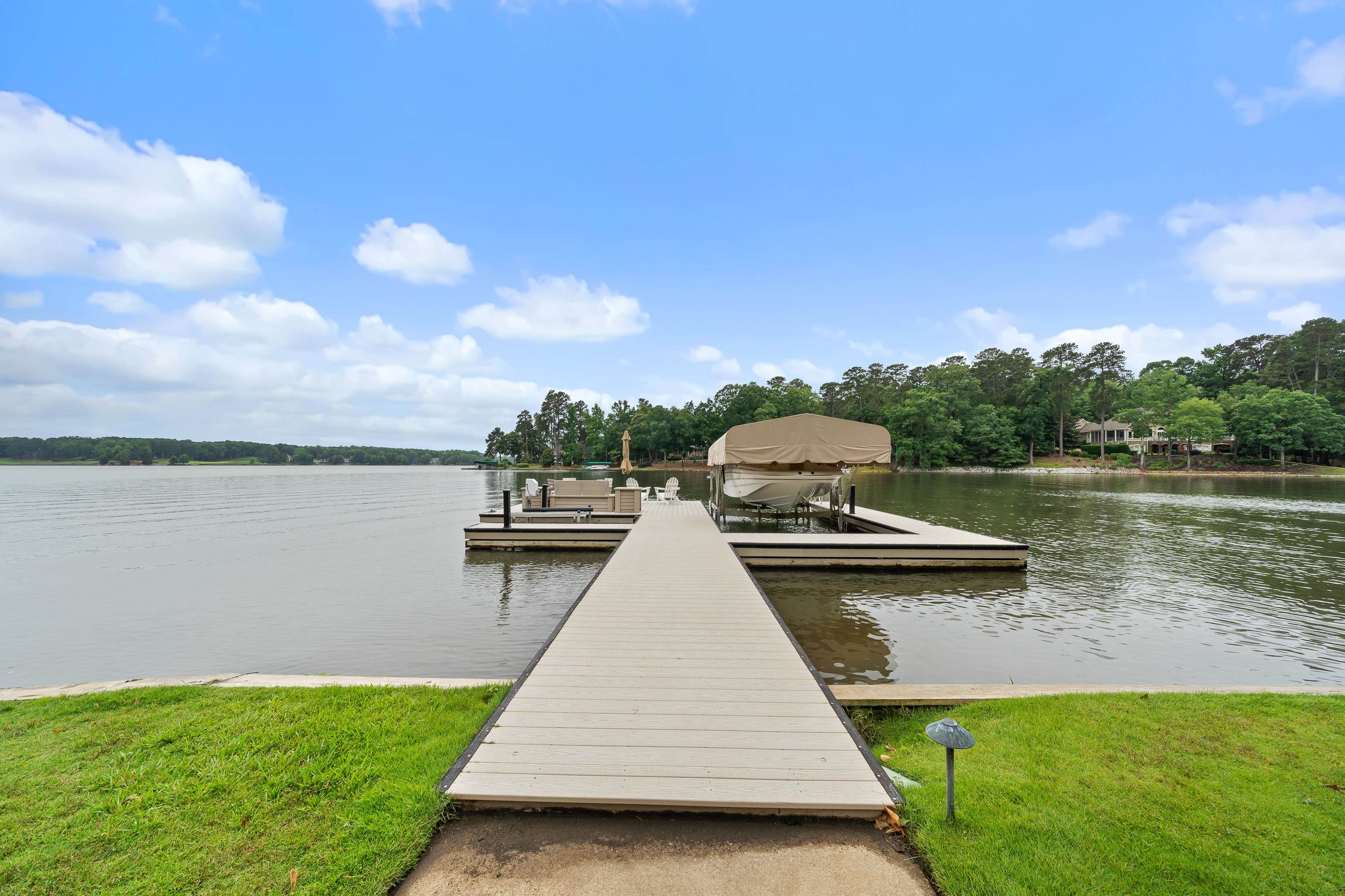 Greensboro, Georgia, 30642, United States, 4 Bedrooms Bedrooms, ,5 BathroomsBathrooms,Residential,For Sale,1847272