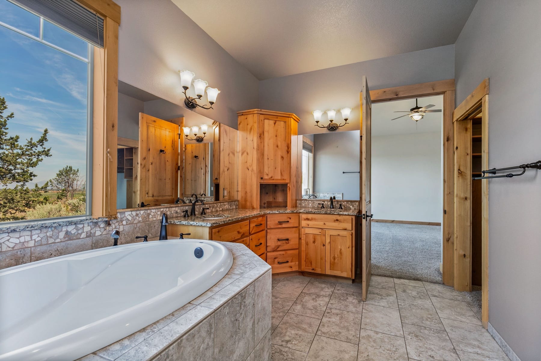  6501 SW Joshua Court Powell Butte, OR 97753 - 物件實景