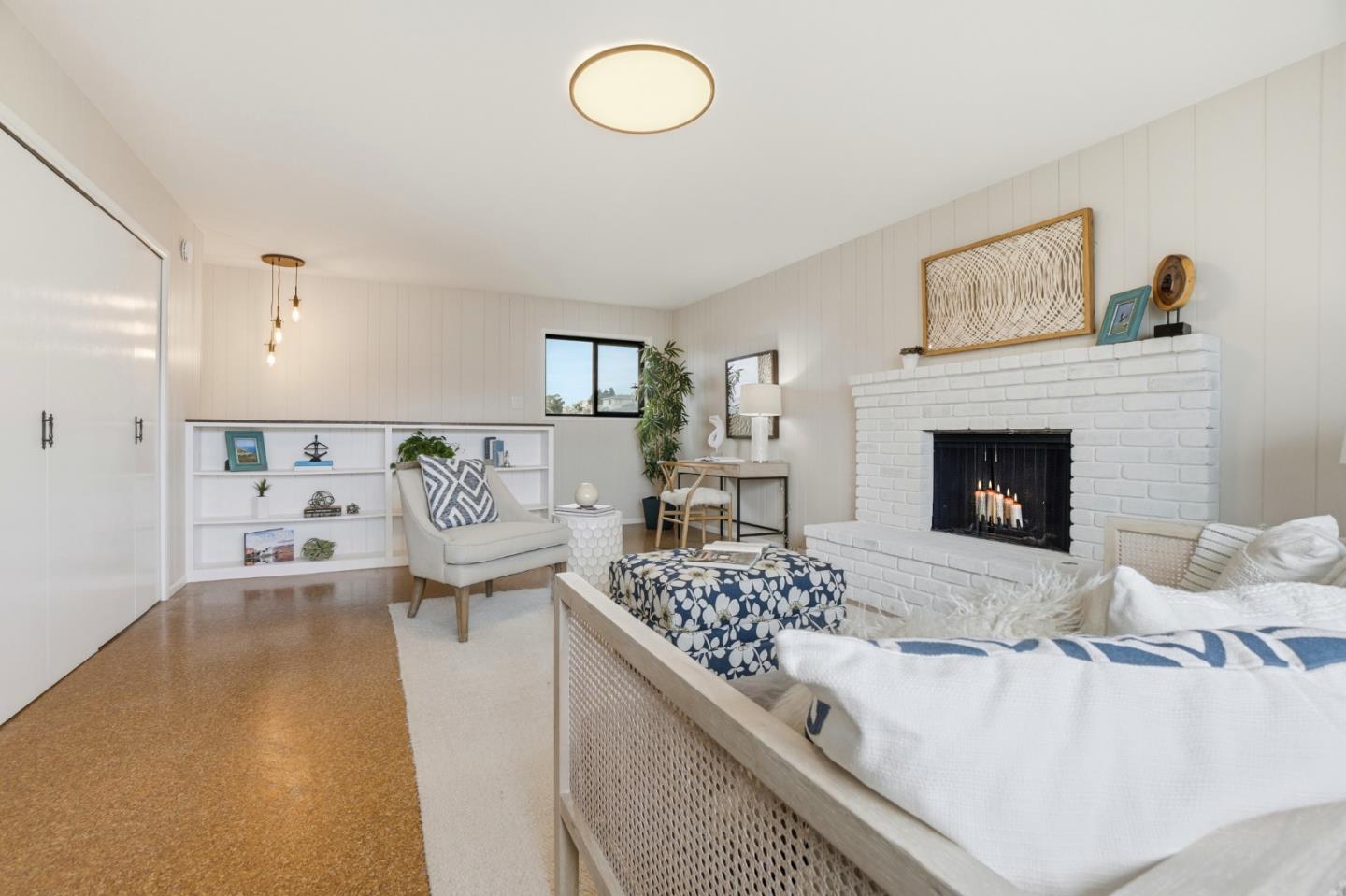 South San Francisco, California, 94080, United States, 4 Bedrooms Bedrooms, ,2 BathroomsBathrooms,Residential,For Sale,1992905