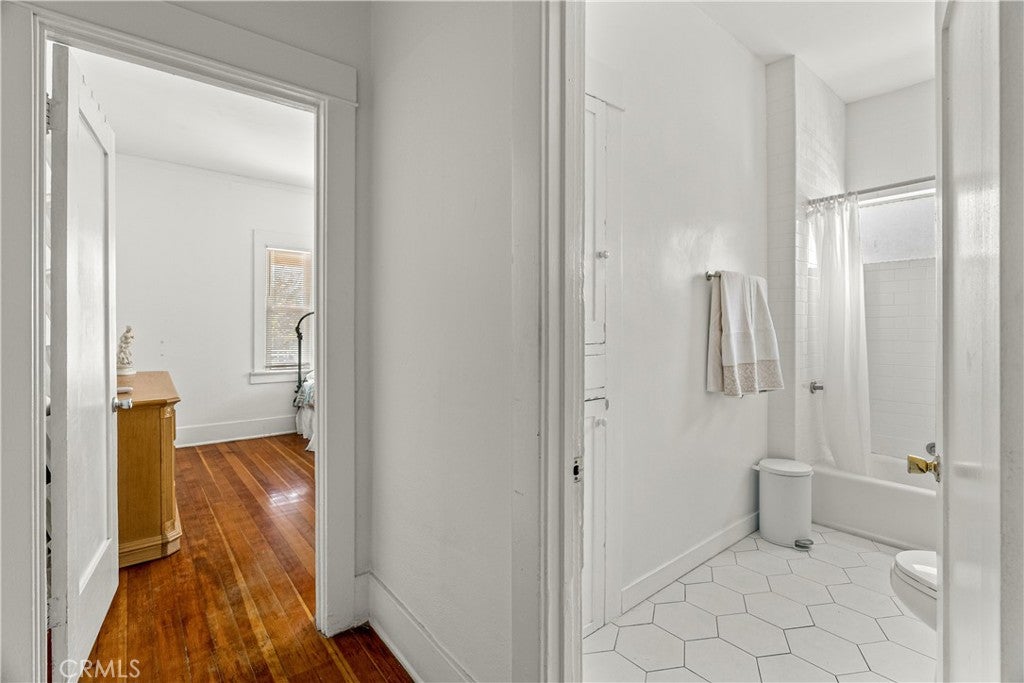 Los Angeles, California, 90032, United States, 3 Bedrooms Bedrooms, ,1 BathroomBathrooms,Residential,For Sale,1923092