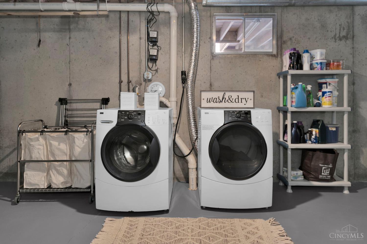 Loveland, Ohio, 45140, United States, 4 Bedrooms Bedrooms, ,3 BathroomsBathrooms,Residential,For Sale,1992143