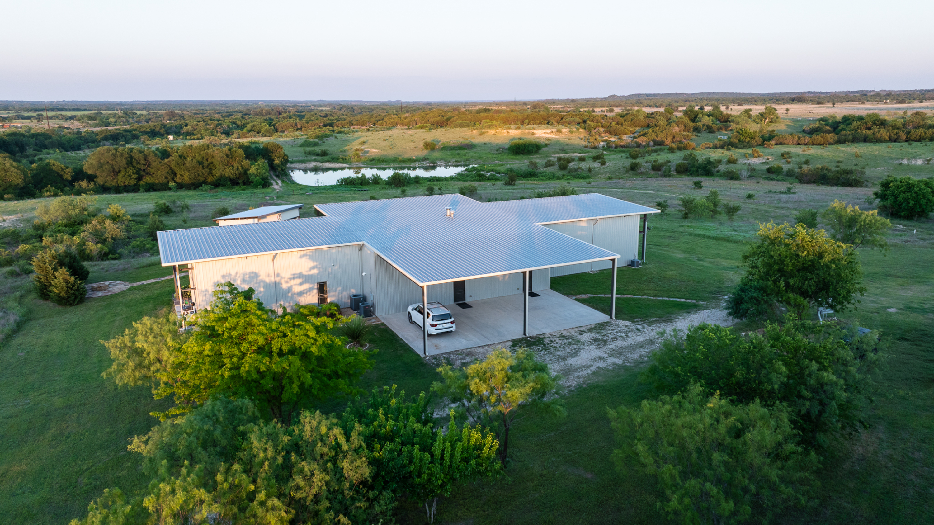  A Turnkey Bosque County Retreat Built for Recreation - 物件實景