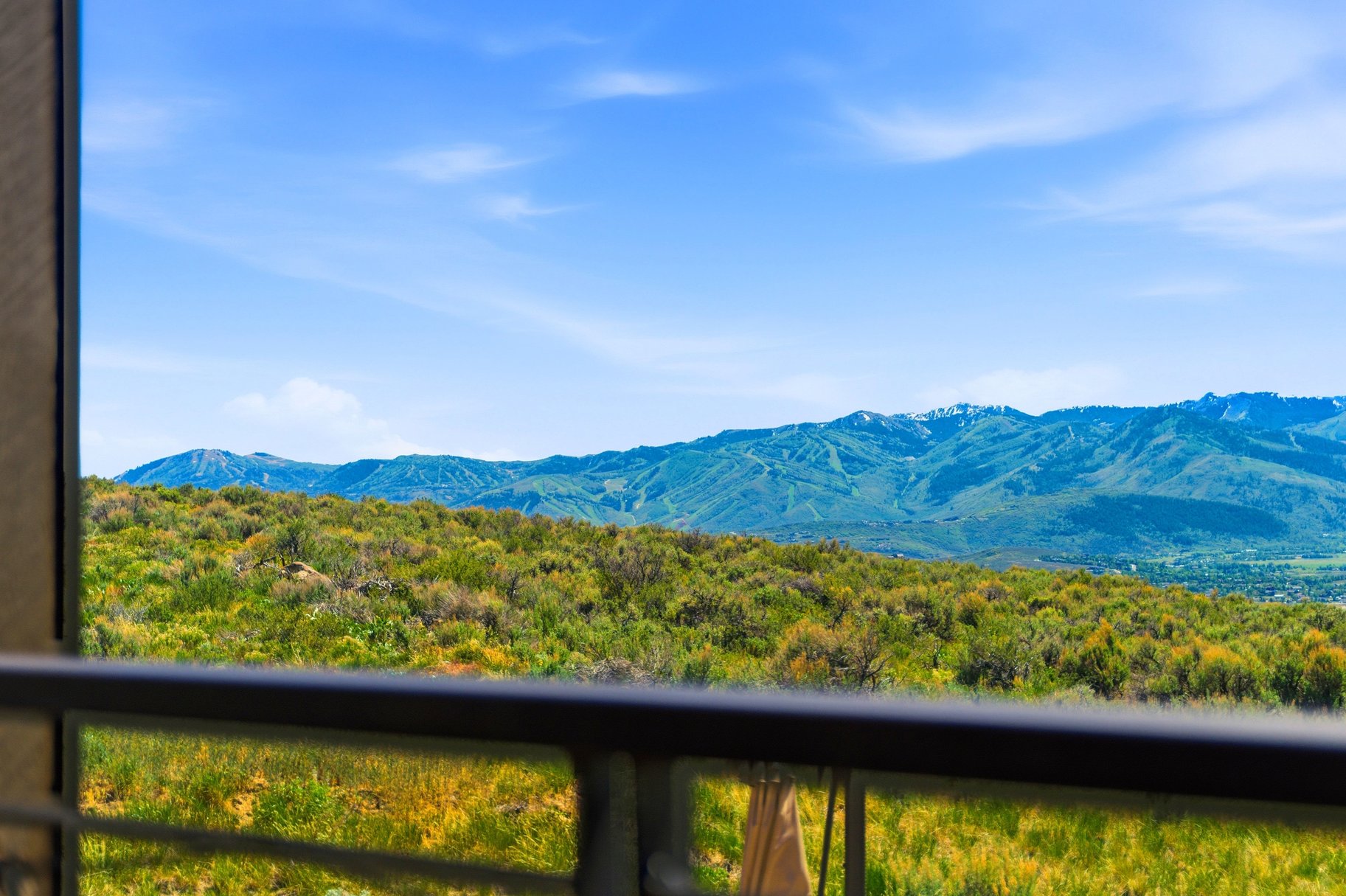  Beautiful Home with Forever Unobstructed Views on 10 Acres - 物件實景