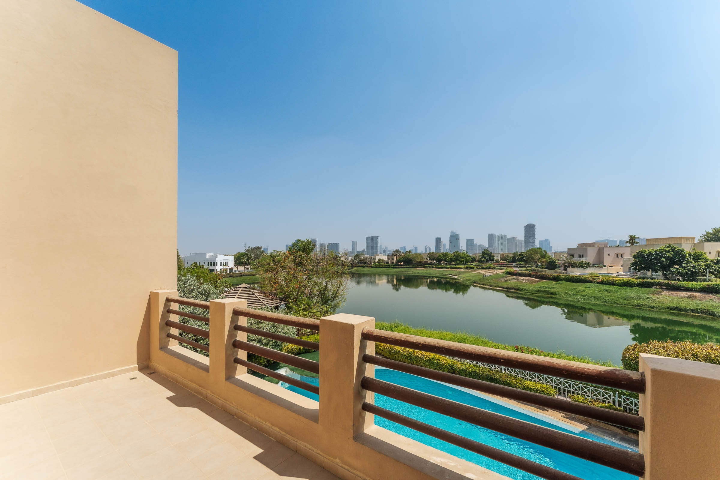 Lake-Facing Villa on Large Plot in The Meadows - 物件實景