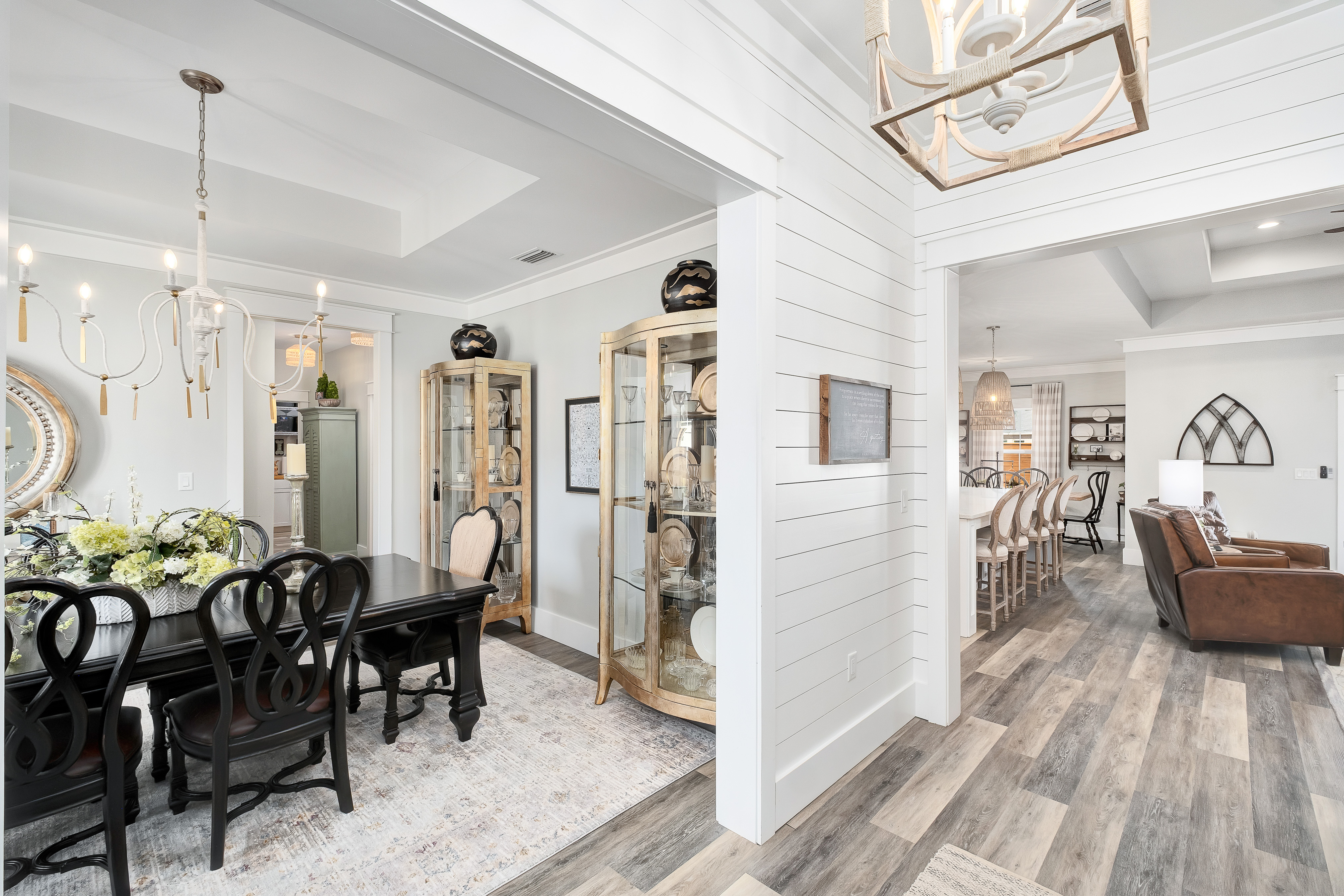  One-Level Luxury with Private Outdoor Oasis In Gated Bayfront Community - 物件實景