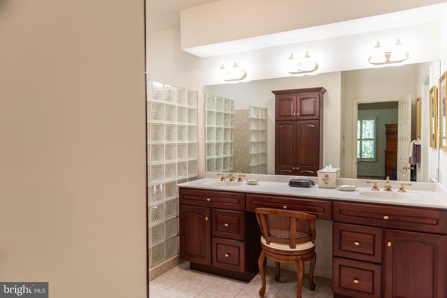 Hershey, Pennsylvania, 17033, United States, 2 Bedrooms Bedrooms, ,3 BathroomsBathrooms,Residential,For Sale,1933018