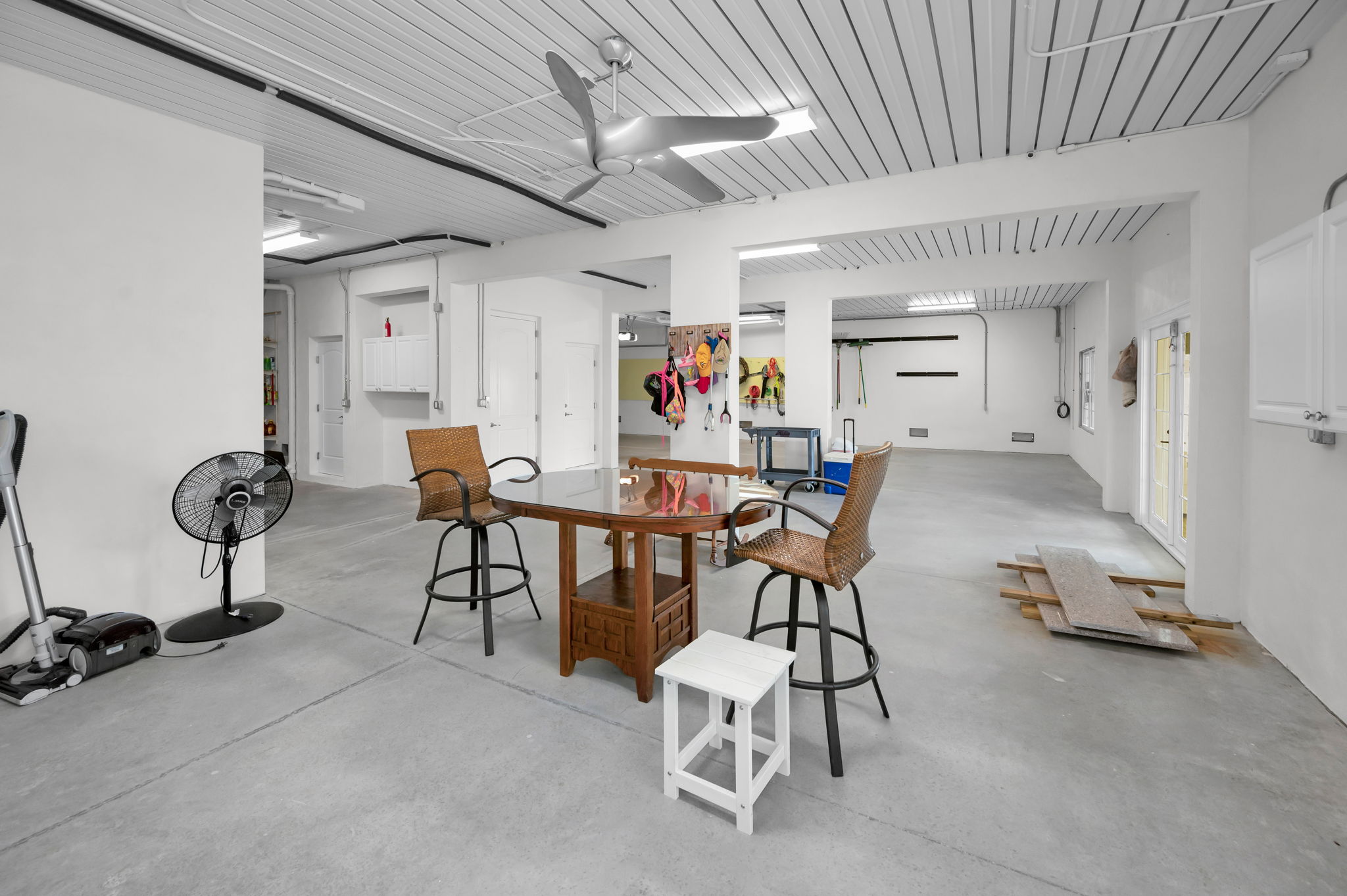 Treasure Island, Florida, 33706, United States, 3 Bedrooms Bedrooms, ,3 BathroomsBathrooms,Residential,For Sale,1974572