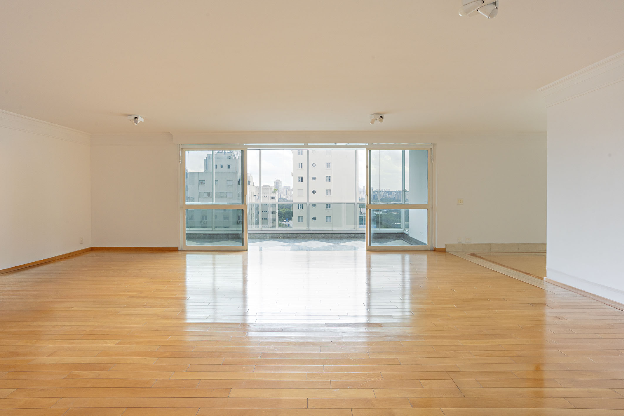  Apartment with views of Clube Paulistano in brutalist building - 物件實景