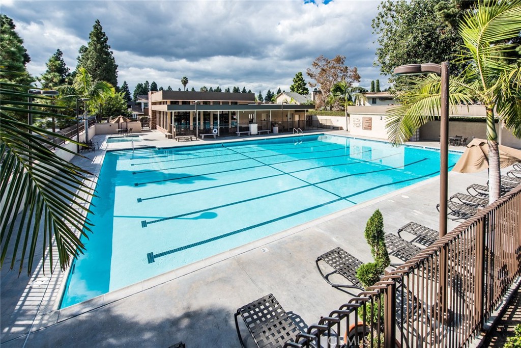 Tustin, California, 92780, United States, 4 Bedrooms Bedrooms, ,3 BathroomsBathrooms,Residential,For Sale,1941038