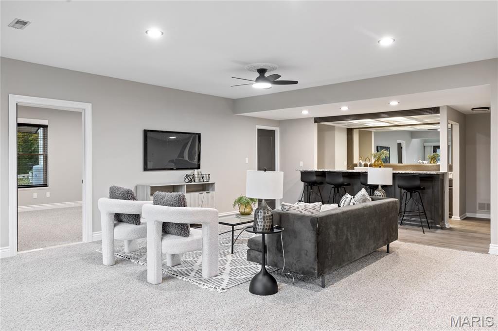 Weldon Spring, Missouri, 63304, United States, 3 Bedrooms Bedrooms, ,3 BathroomsBathrooms,Residential,For Sale,1989654