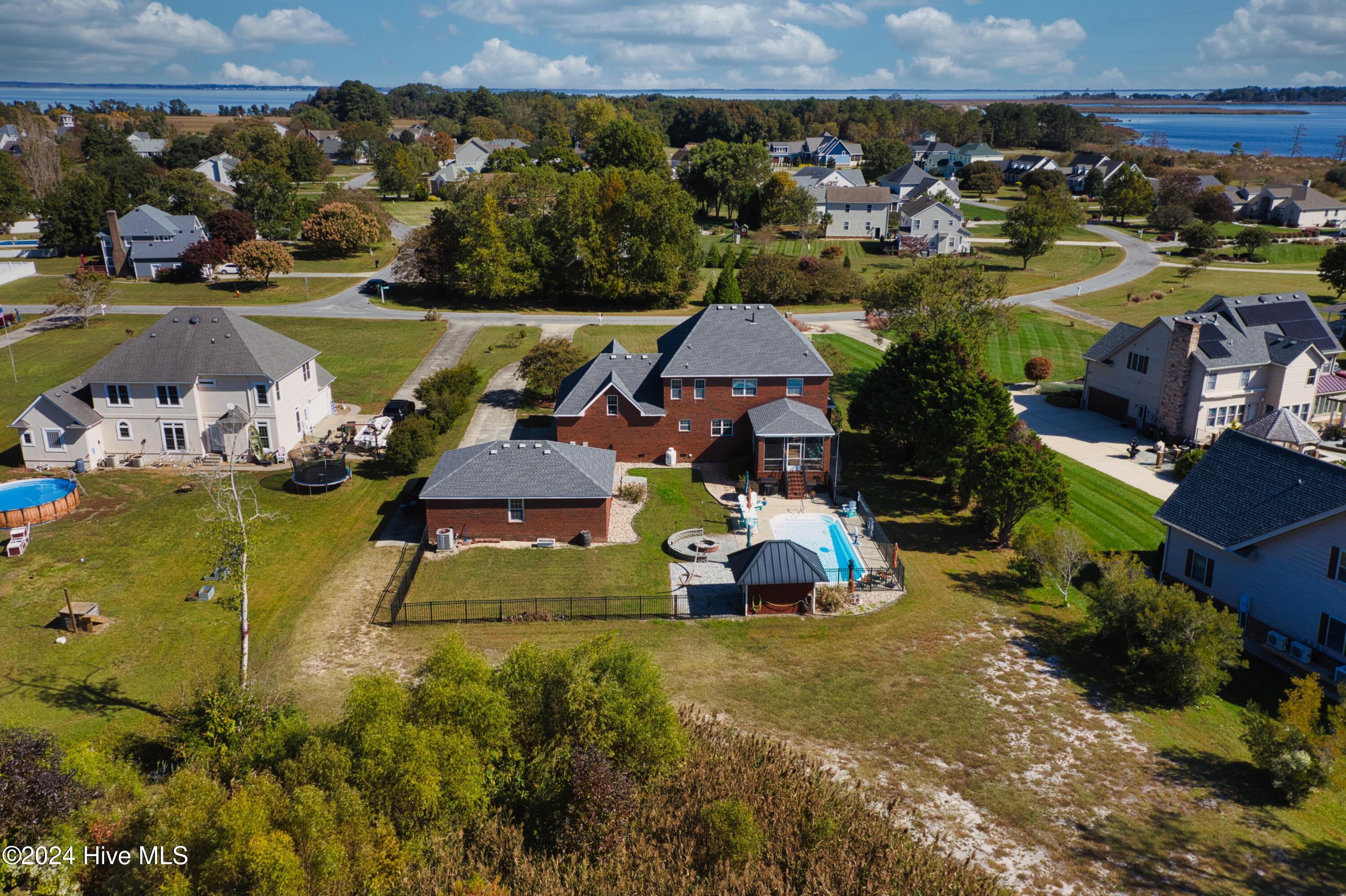 Currituck, North Carolina, 27929, United States, 4 Bedrooms Bedrooms, ,4 BathroomsBathrooms,Residential,For Sale,1849903