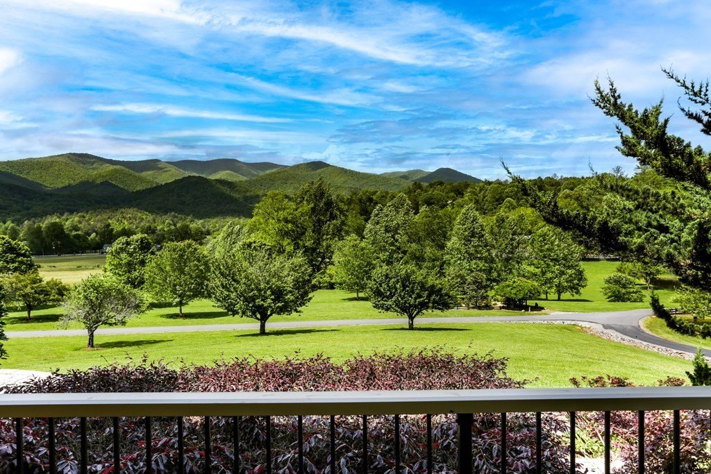 Hayesville, North Carolina, 28904, United States, 4 Bedrooms Bedrooms, ,4 BathroomsBathrooms,Residential,For Sale,1879650