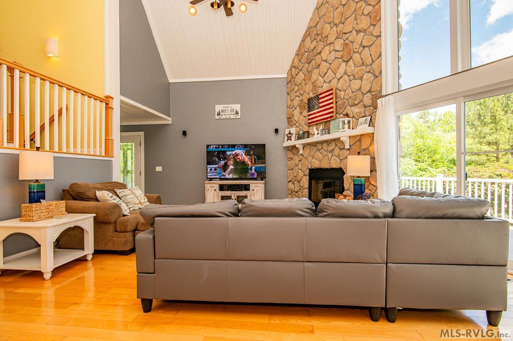Littleton, North Carolina, 27850, United States, 3 Bedrooms Bedrooms, ,4 BathroomsBathrooms,Residential,For Sale,1836681