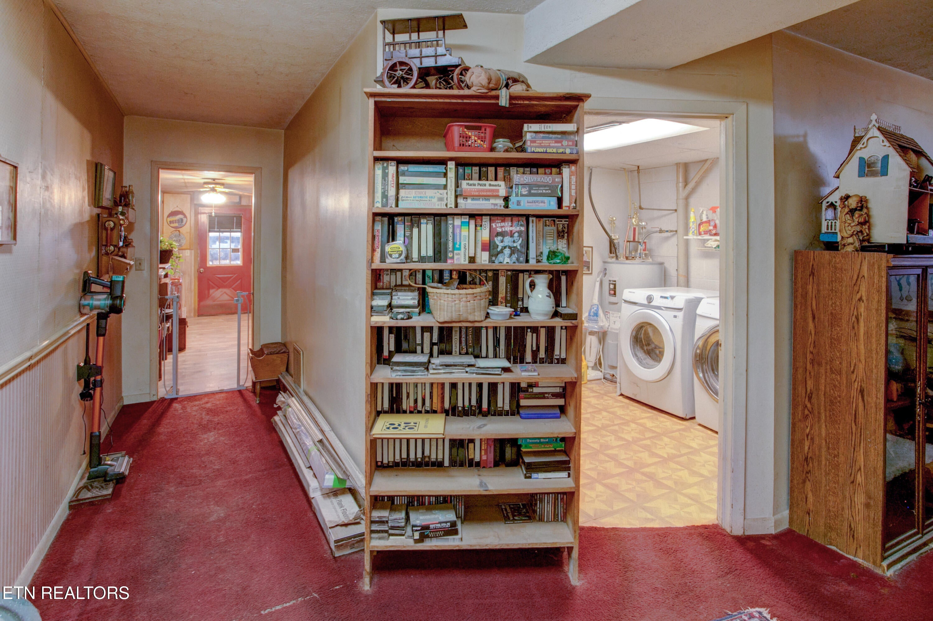 Maryville, Tennessee, 37801, United States, 3 Bedrooms Bedrooms, ,4 BathroomsBathrooms,Residential,For Sale,1994360