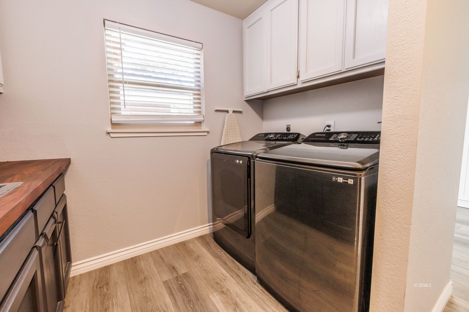 Ridgecrest, California, 93555, United States, 4 Bedrooms Bedrooms, ,3 BathroomsBathrooms,Residential,For Sale,1912187