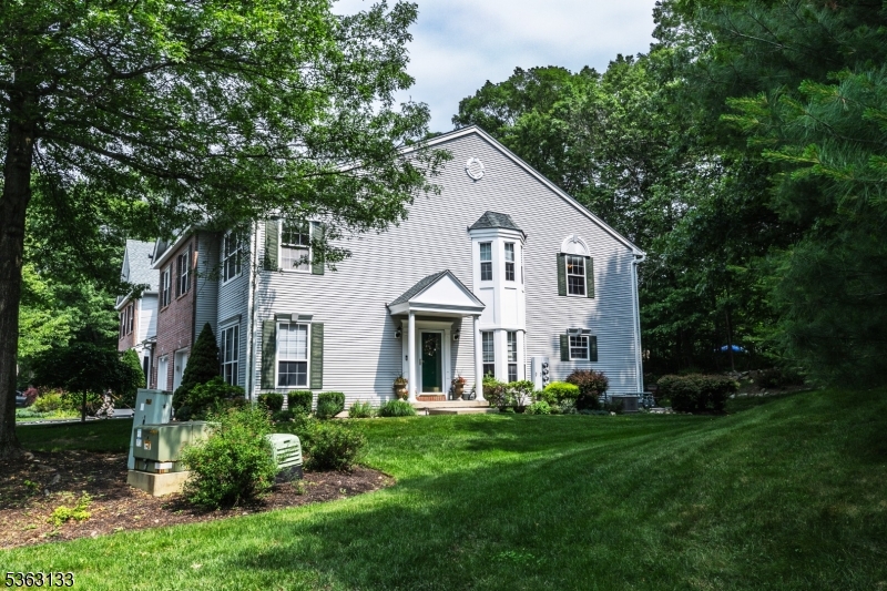 Jefferson, New Jersey, 07438, United States, 3 Bedrooms Bedrooms, ,3 BathroomsBathrooms,Residential,For Sale,1937828