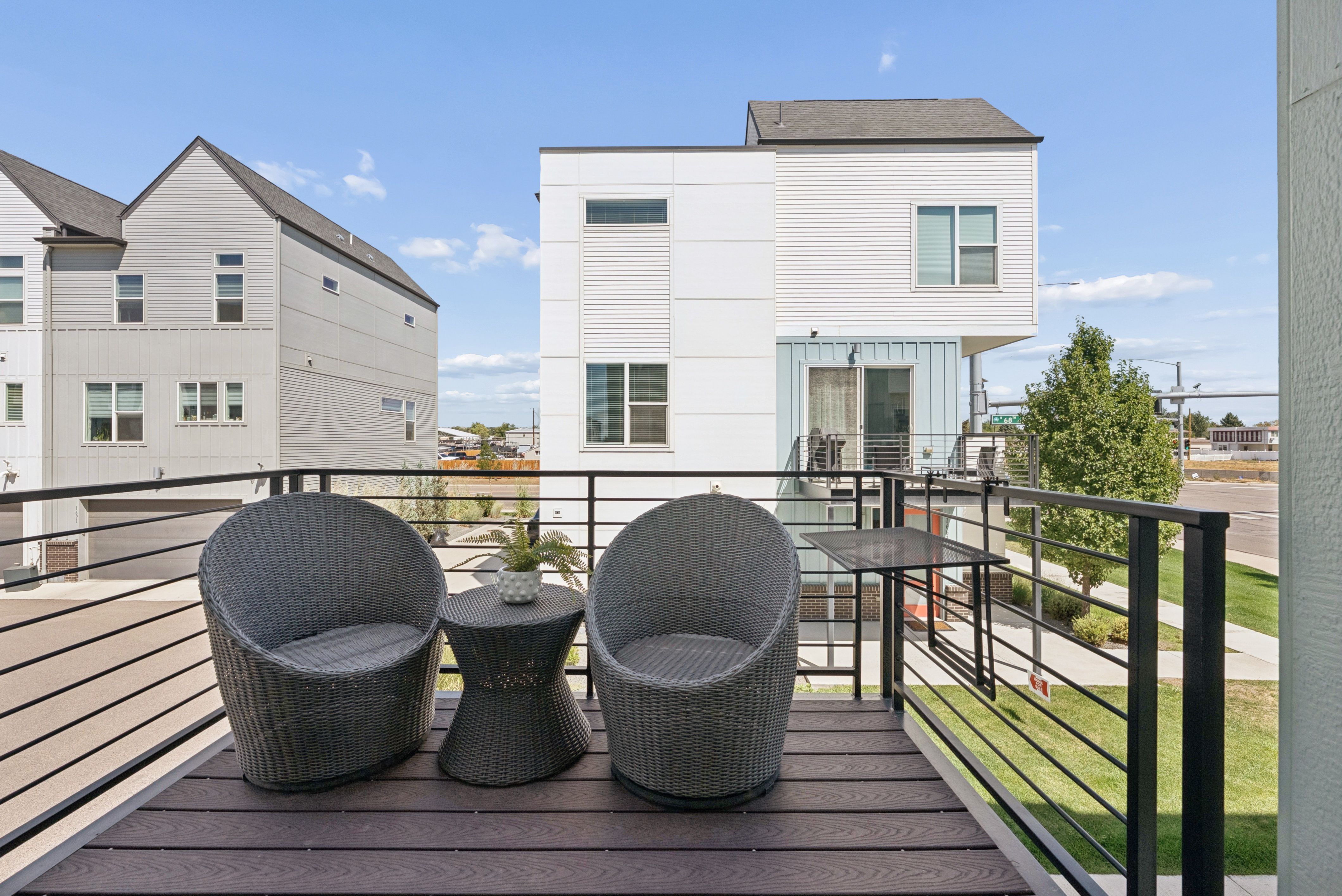  Beautiful Townhome In The Highly Desirable Midtown At Clear Creek Neighborhood - 物件實景