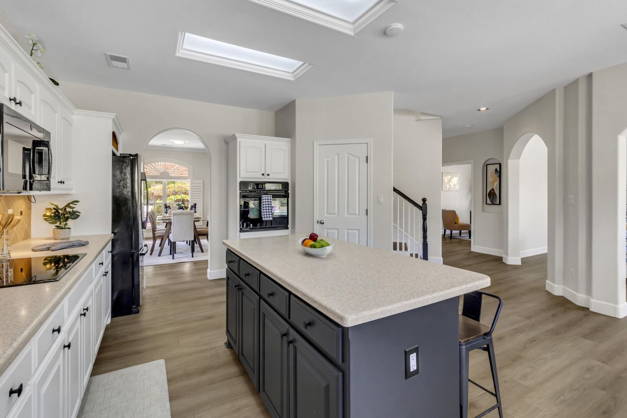 Albuquerque, New Mexico, 87122, United States, 4 Bedrooms Bedrooms, ,3 BathroomsBathrooms,Residential,For Sale,1932671