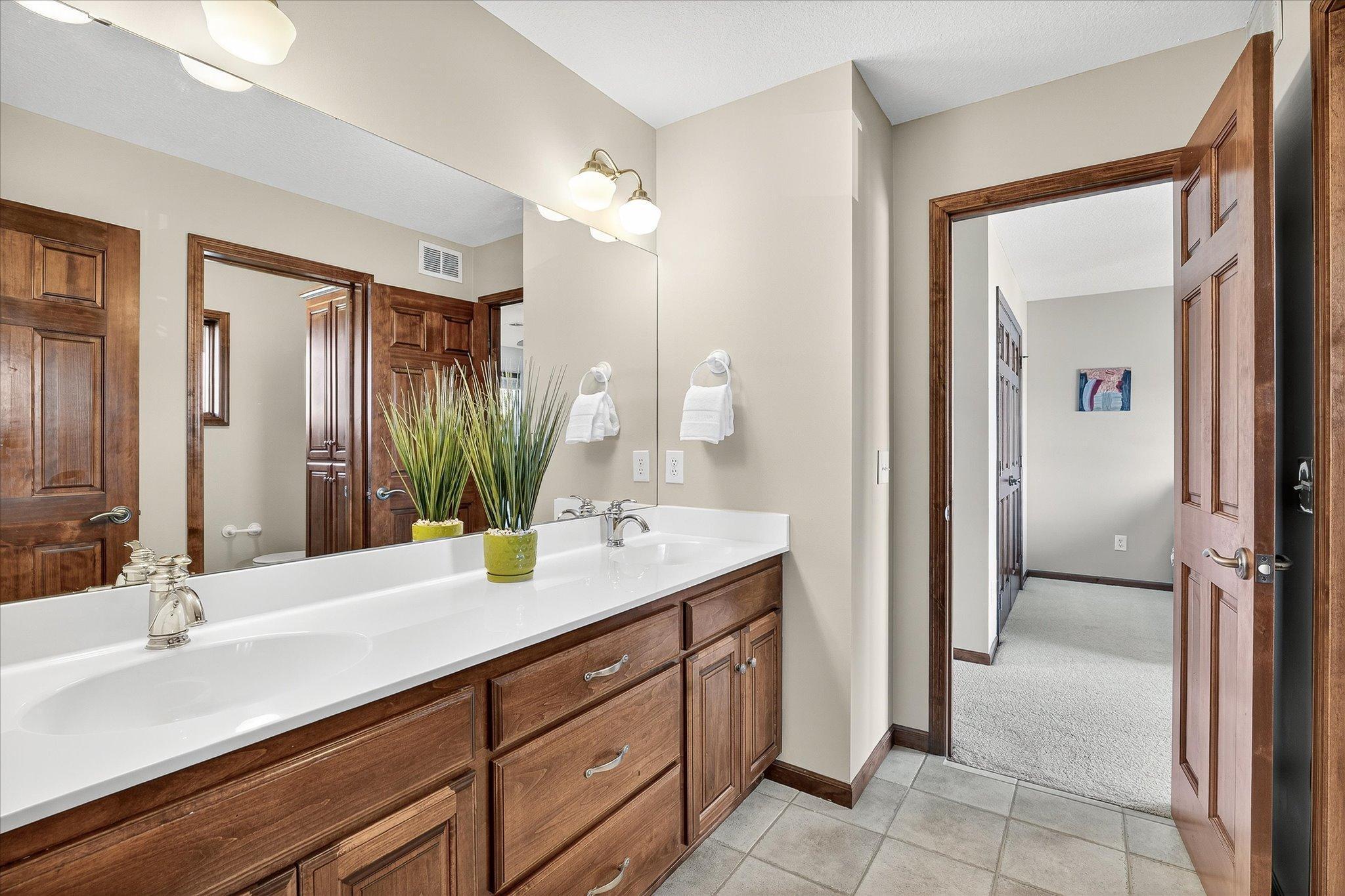 Medina, Minnesota, 55340, United States, 5 Bedrooms Bedrooms, ,3 BathroomsBathrooms,Residential,For Sale,1989034