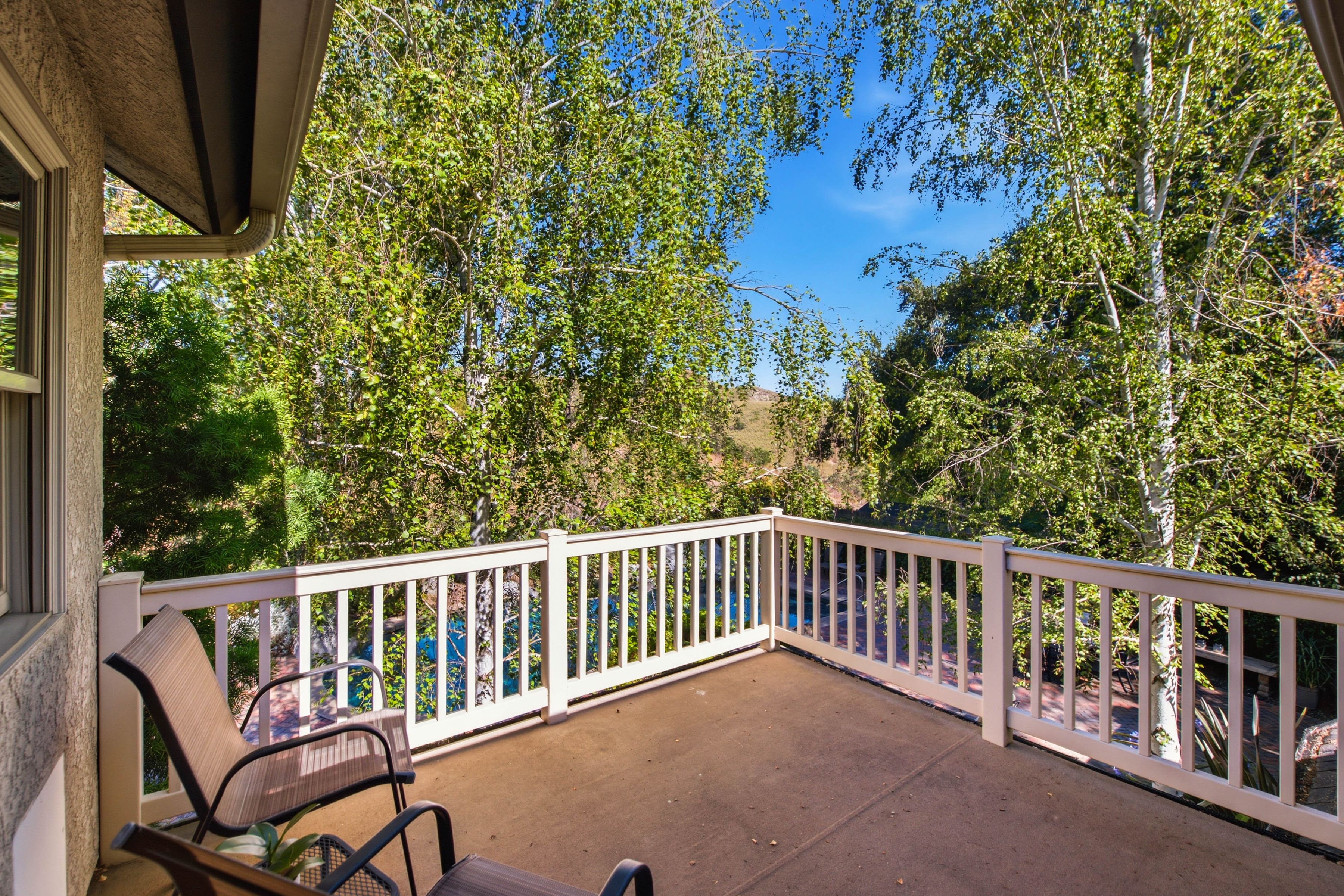  Gated Estate on Nearly 2 Acres - 物件實景