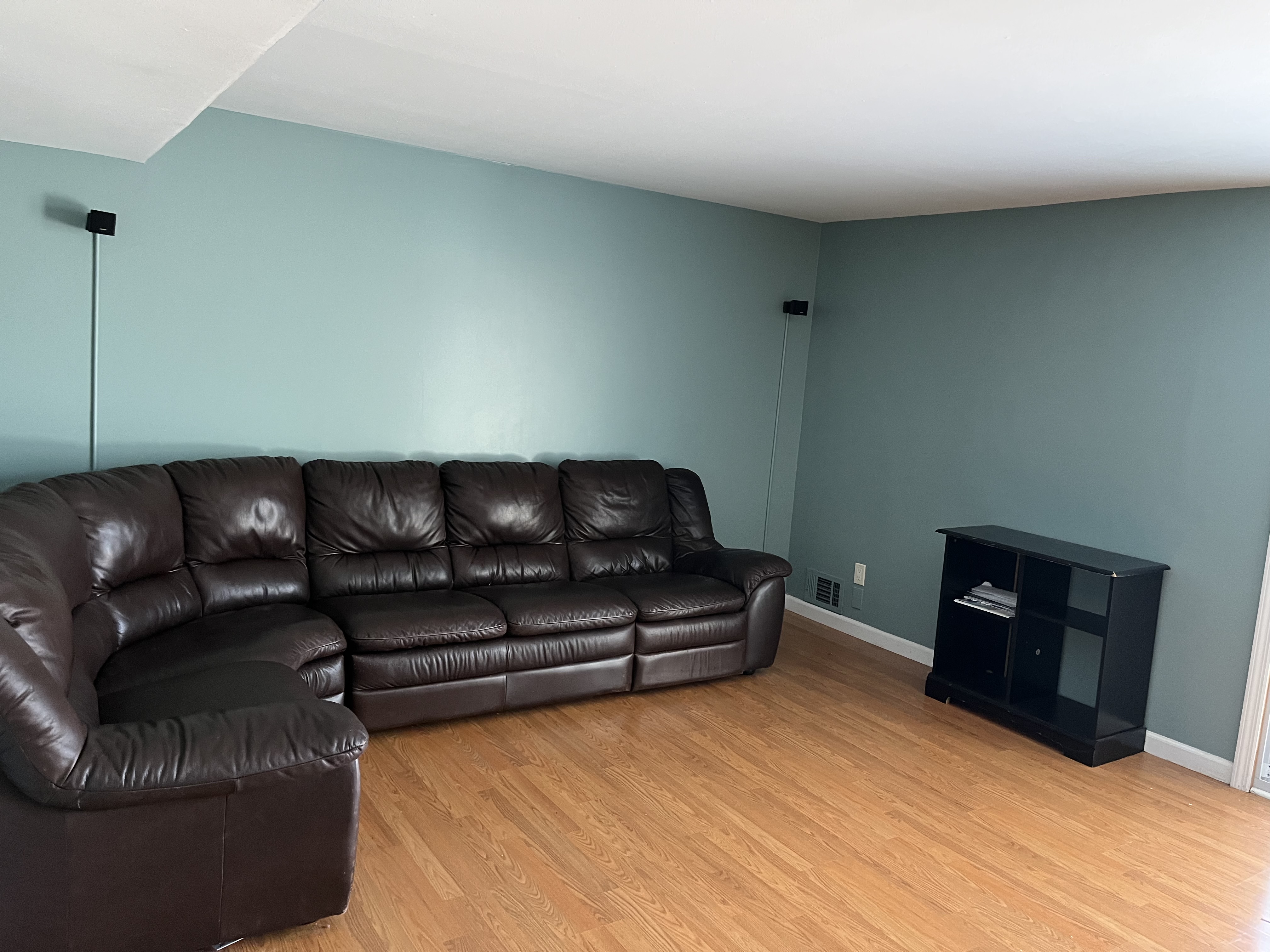 North Babylon, New York, 11703, United States, 4 Bedrooms Bedrooms, ,2 BathroomsBathrooms,Residential,For Sale,1866657