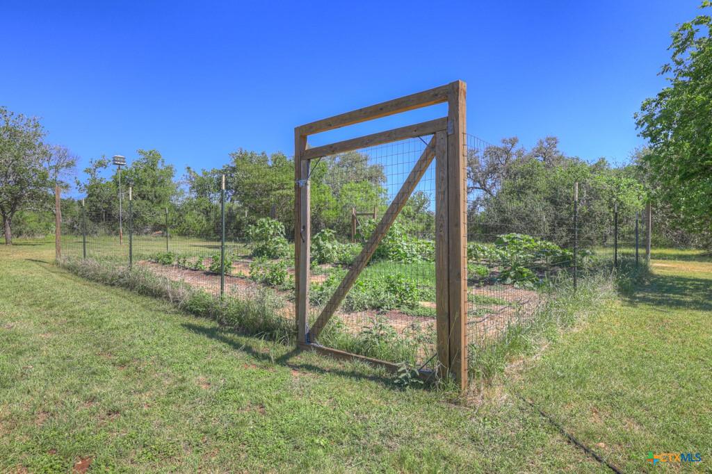 San Marcos, Texas, 78666, United States, 3 Bedrooms Bedrooms, ,3 BathroomsBathrooms,Residential,For Sale,1974886