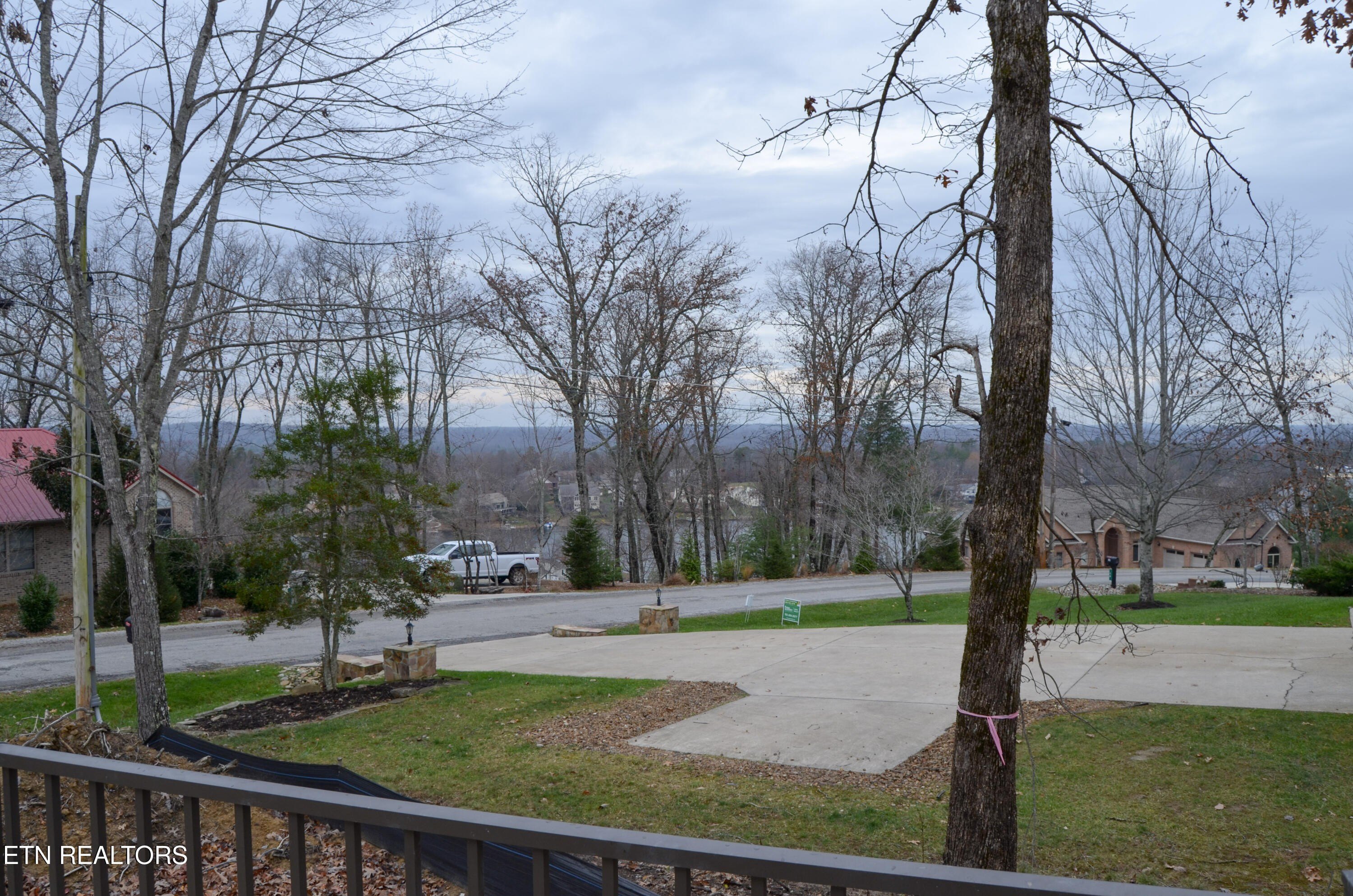 Crossville, Tennessee, 38558, United States, 3 Bedrooms Bedrooms, ,3 BathroomsBathrooms,Residential,For Sale,1998729