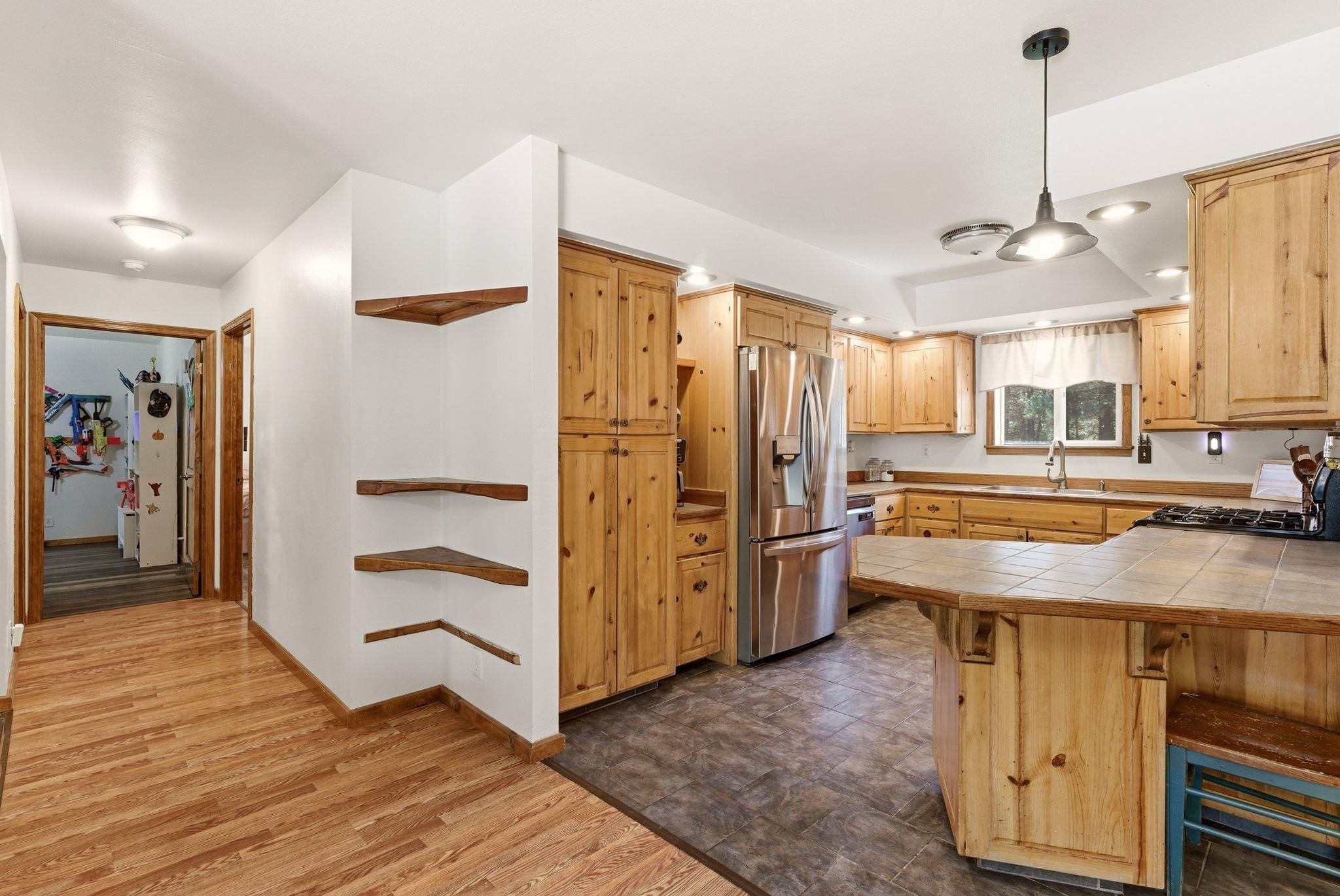 Deer Park, Washington, 99006, United States, 3 Bedrooms Bedrooms, ,3 BathroomsBathrooms,Residential,For Sale,2036867
