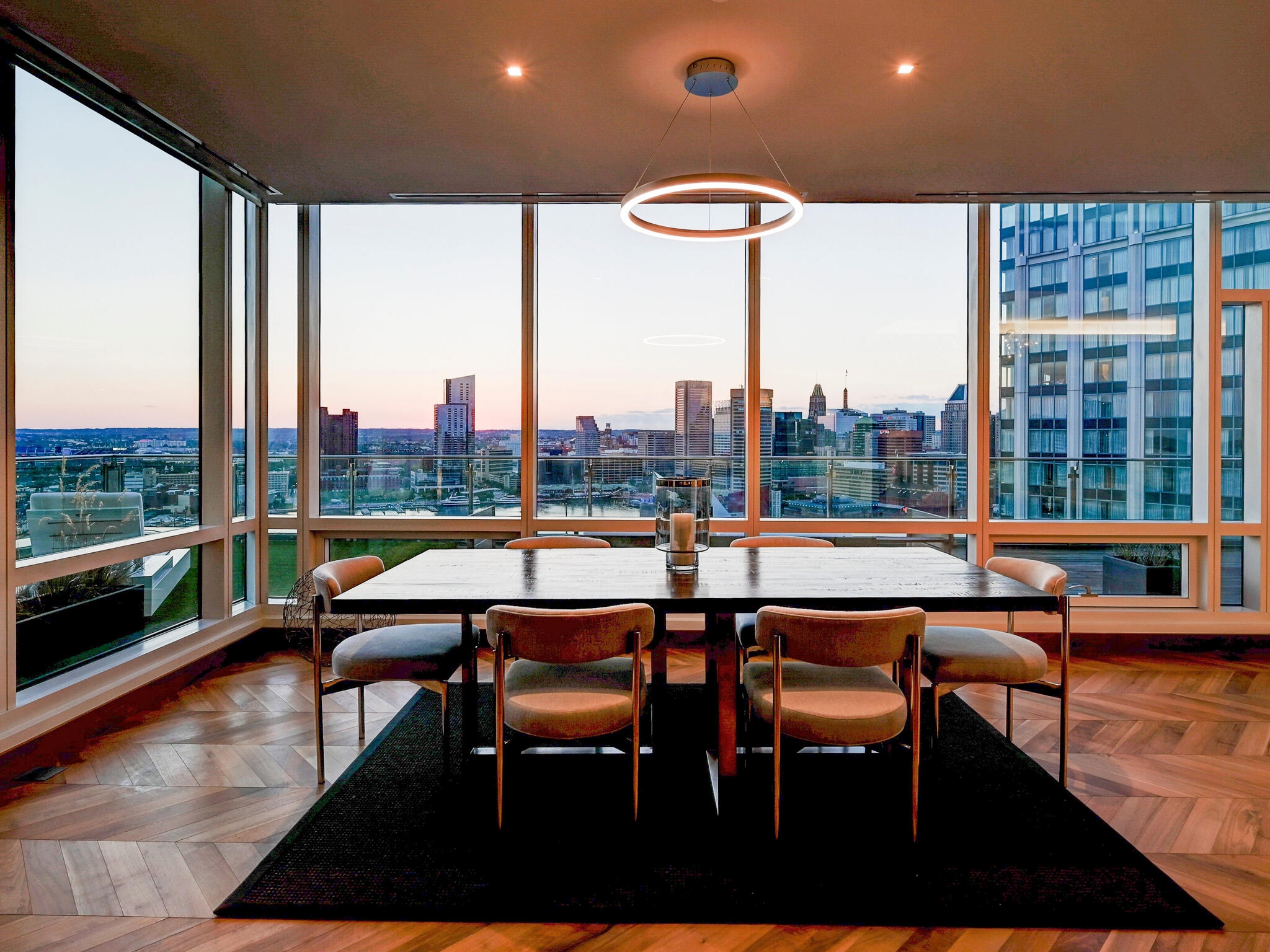  Four Seasons Private Residences - 物件實景