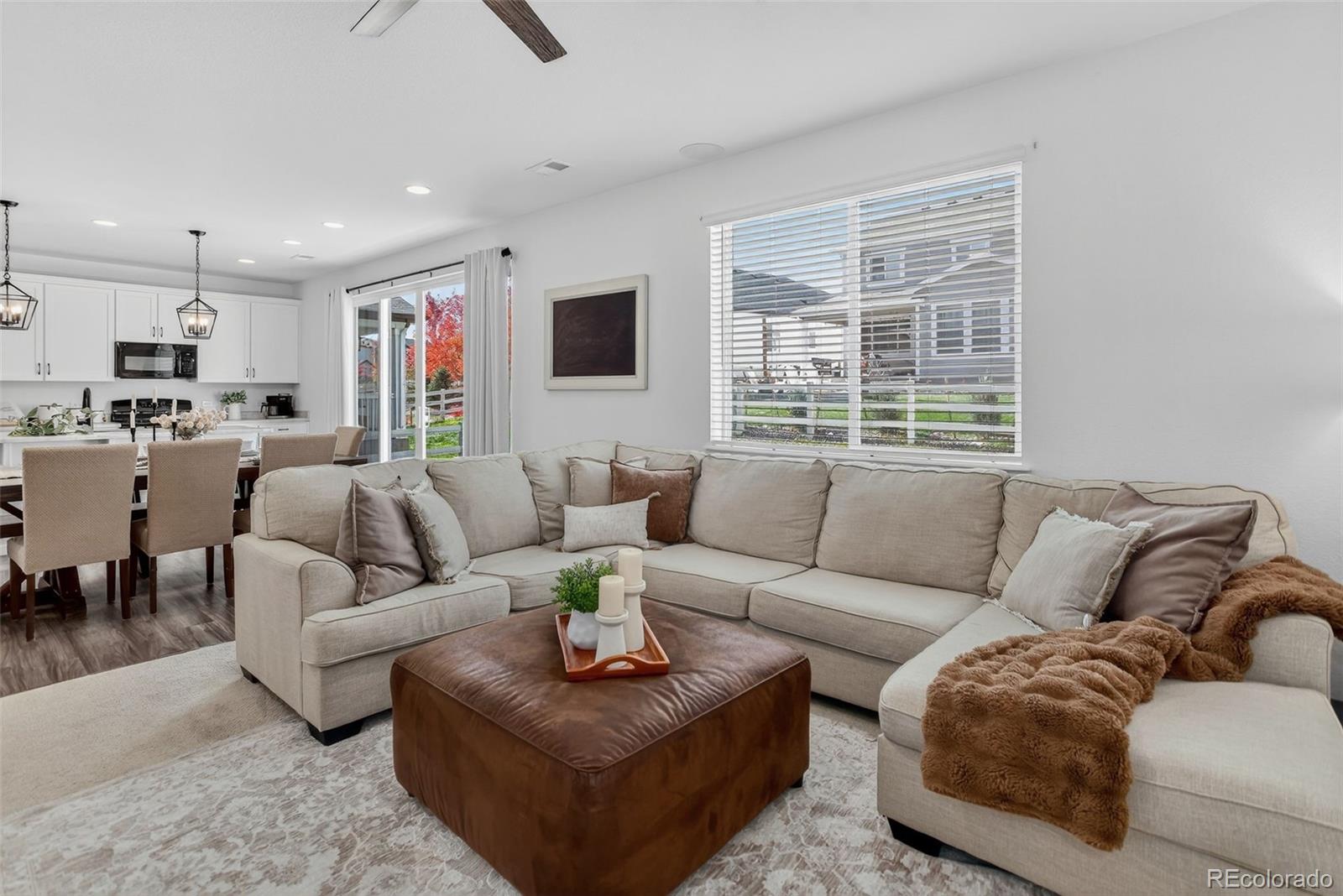 Castle Rock, Colorado, 80104, United States, 3 Bedrooms Bedrooms, ,2 BathroomsBathrooms,Residential,For Sale,1967525