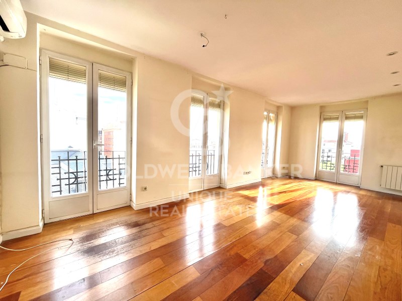 Madrid, Comunidad de Madrid, ES, 2 Bedrooms Bedrooms, ,1 BathroomBathrooms,Residential,For Sale,1758688