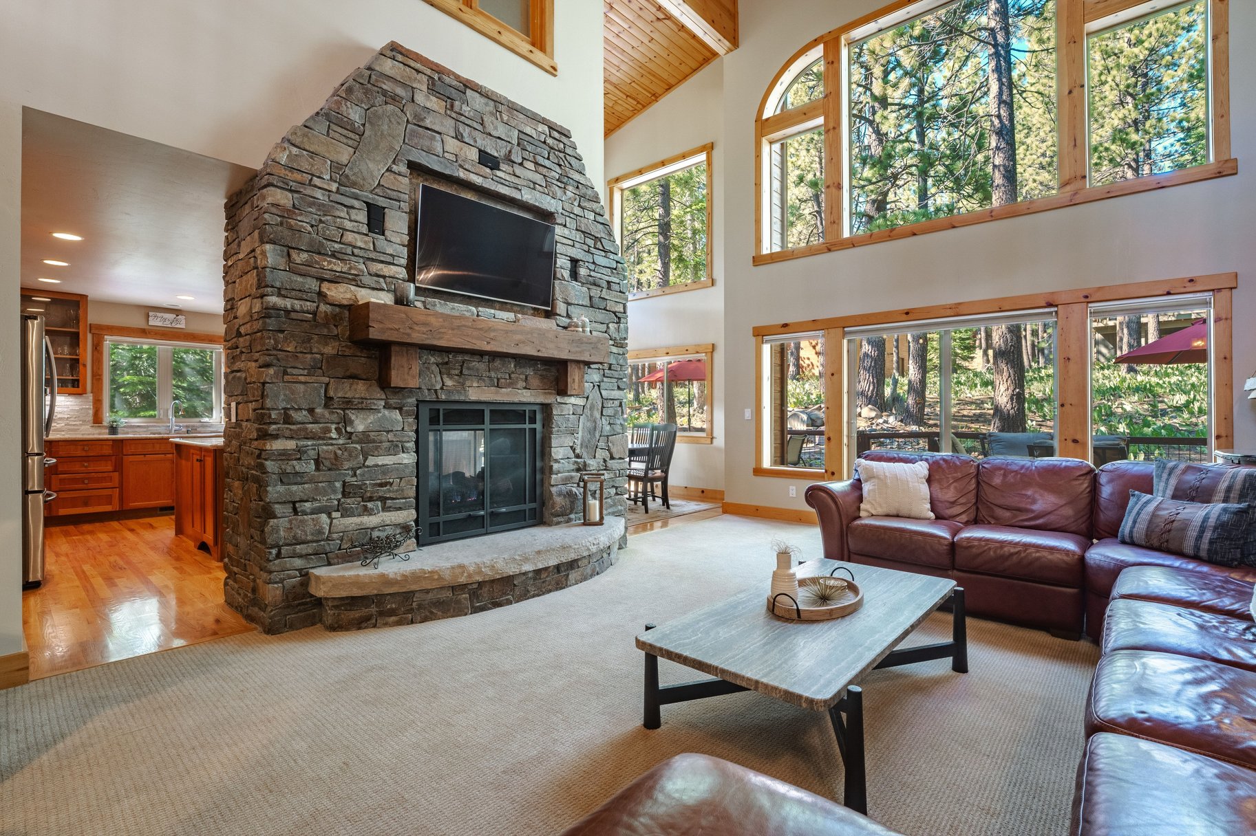  Designed For Mountain Living - 物件實景