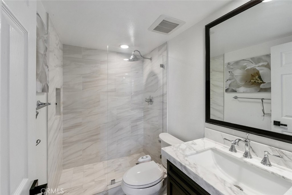 Newport Coast, California, 92657, United States, 5 Bedrooms Bedrooms, ,4 BathroomsBathrooms,Residential,For Sale,1991389