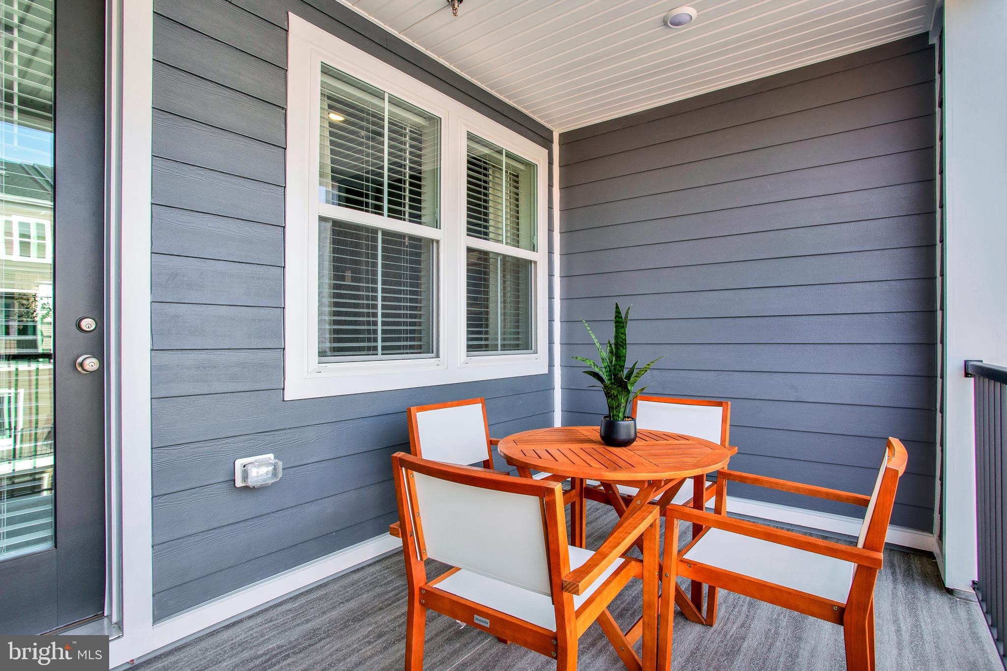 Manassas, Virginia, 20110, United States, 3 Bedrooms Bedrooms, ,3 BathroomsBathrooms,Residential,For Sale,1978984