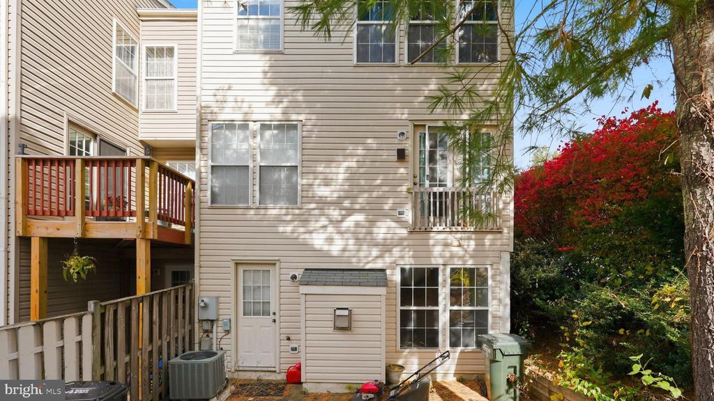 Gainesville, Virginia, 20155, United States, 3 Bedrooms Bedrooms, ,2 BathroomsBathrooms,Residential,For Sale,1989623