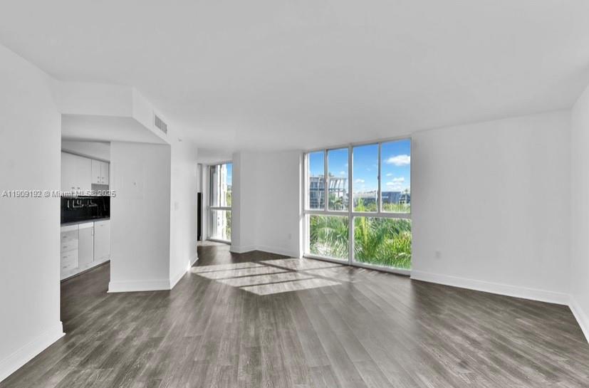 Miami Beach, Florida, 33139, United States, 2 Bedrooms Bedrooms, ,2 BathroomsBathrooms,Residential,For Sale,1988276