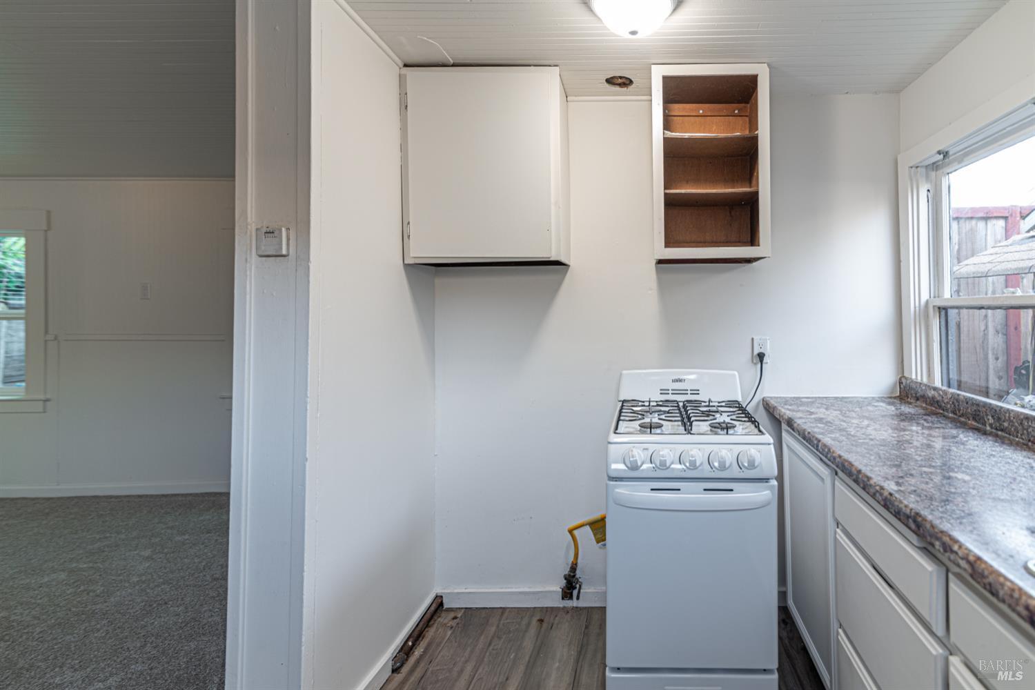 Santa Rosa, California, 95404, United States, 3 Bedrooms Bedrooms, ,2 BathroomsBathrooms,Residential,For Sale,1974780