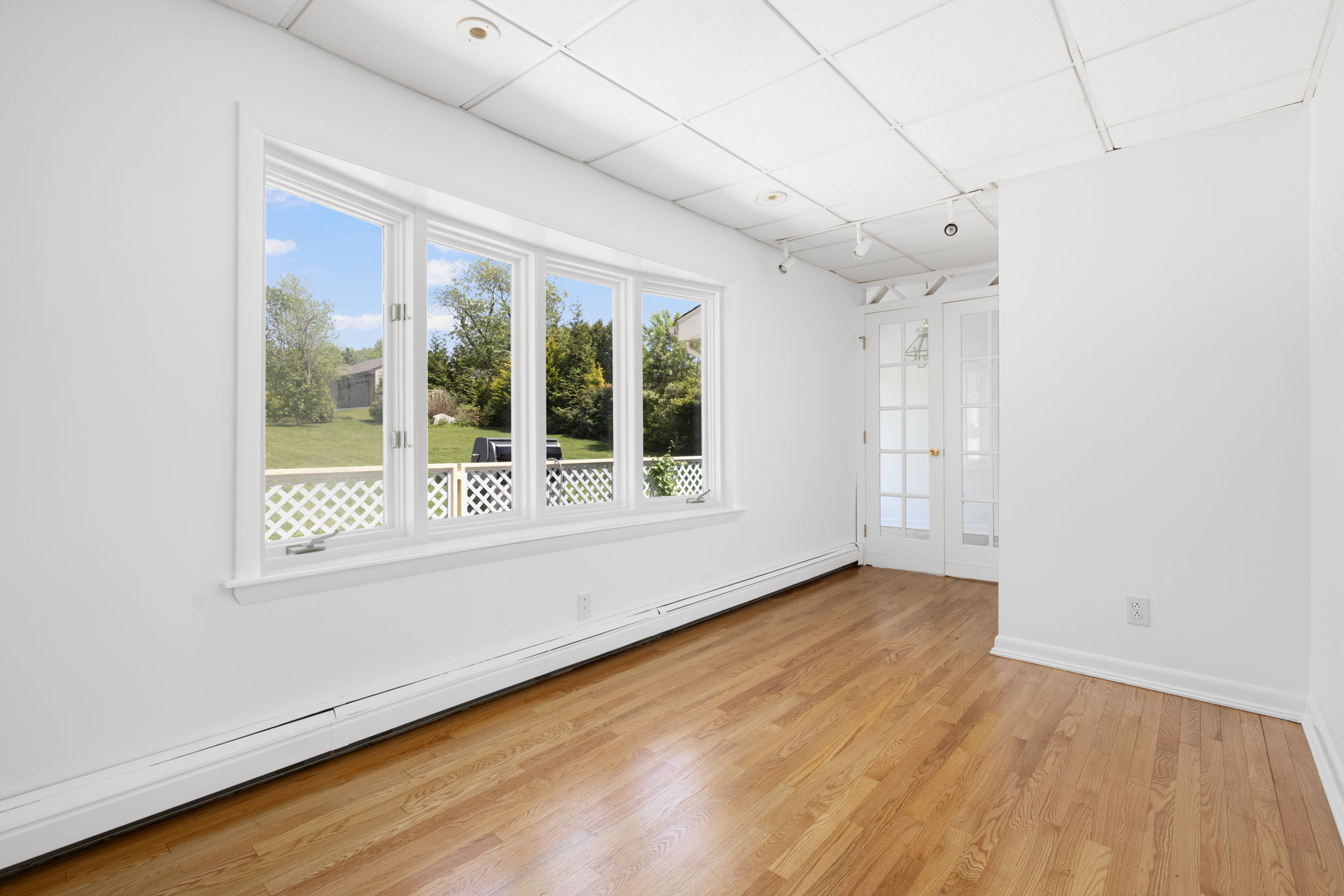  Easy Living, Exceptional Space, Prime North Dartmouth Location - 物件實景