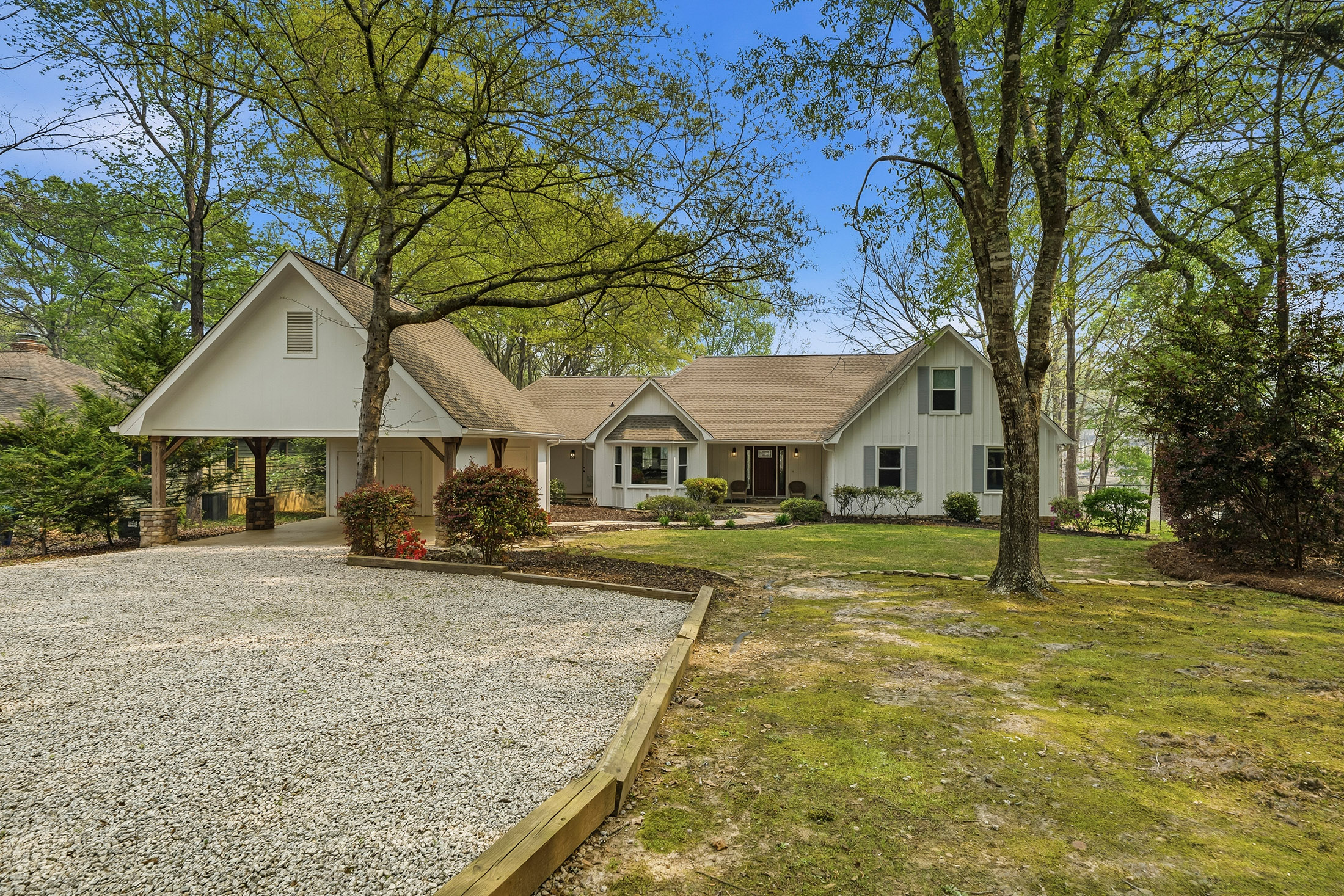  Move-in Ready Lakefront Home Delivers the Ultimate Lake Oconee Lifestyle - 物件實景
