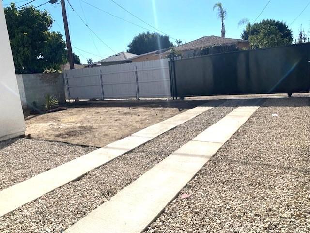 Los Angeles, California, 90002, United States, ,Residential,For Sale,1986070