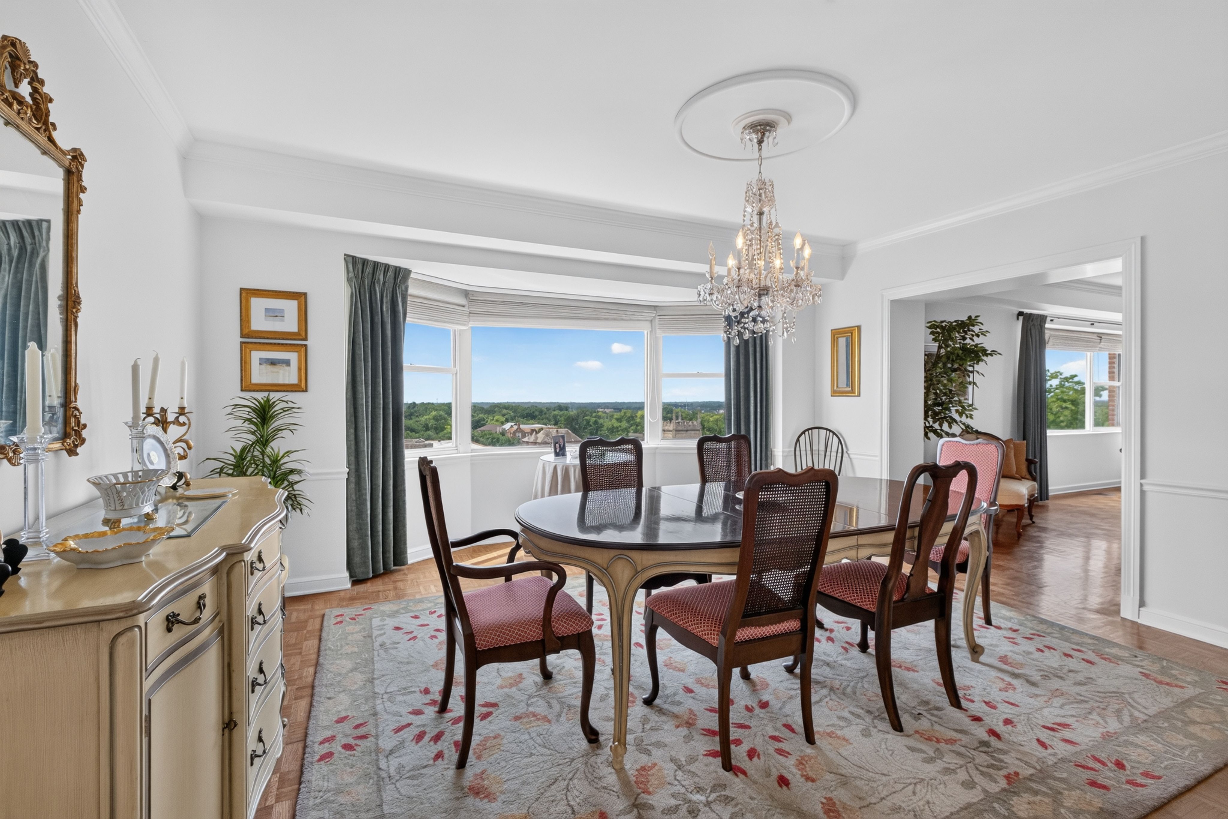  Luxurious High-Rise Living at Whitehall Condominiums in Clayton - 物件實景