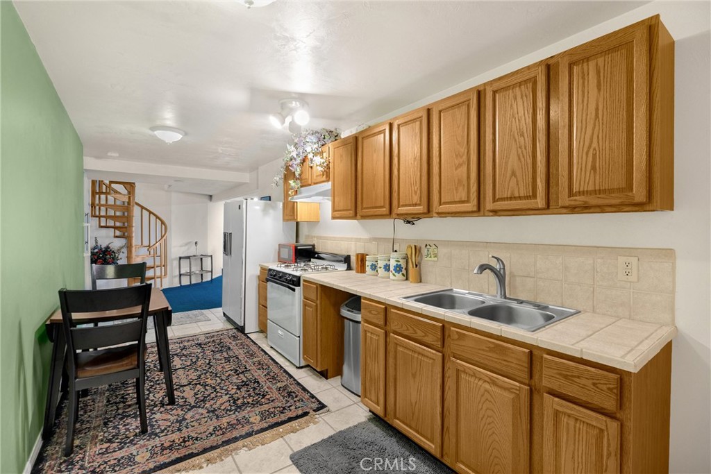 Wrightwood, California, 92397, United States, 5 Bedrooms Bedrooms, ,3 BathroomsBathrooms,Residential,For Sale,1975800