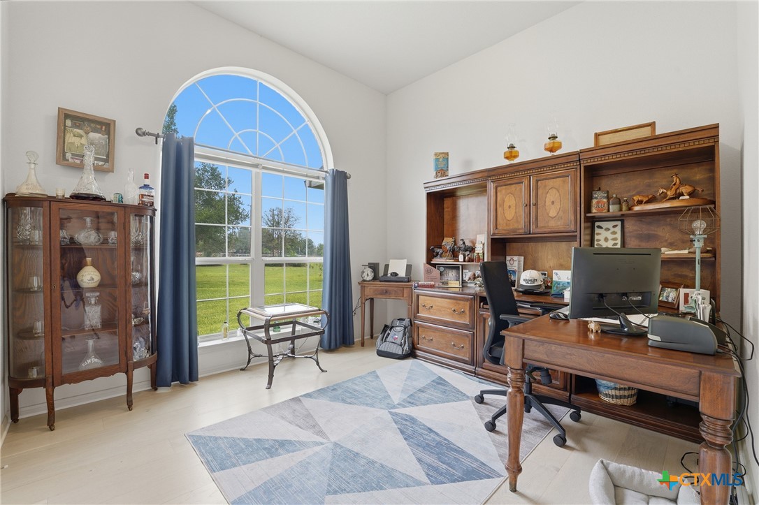 Seguin, Texas, 78155, United States, 5 Bedrooms Bedrooms, ,3 BathroomsBathrooms,Residential,For Sale,2049422