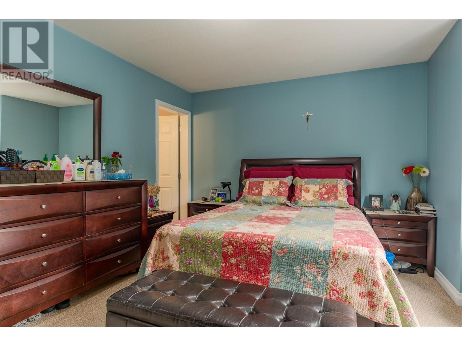 CASTLEGAR, British Columbia, V1N 1J7, CA, 3 Bedrooms Bedrooms, ,2 BathroomsBathrooms,Residential,For Sale,1913084