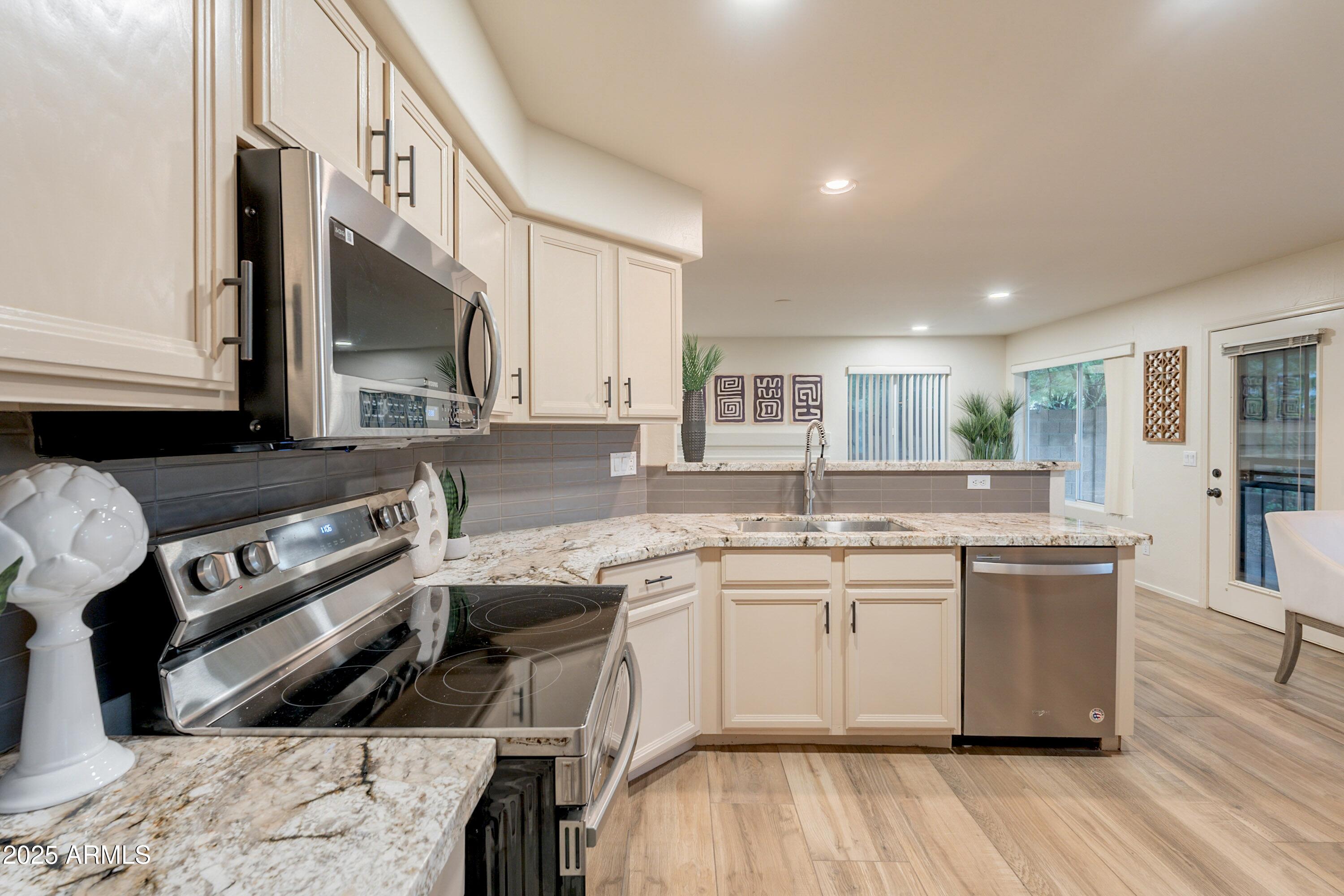 Cave Creek, Arizona, 85331, United States, 3 Bedrooms Bedrooms, ,Residential,For Sale,1955648