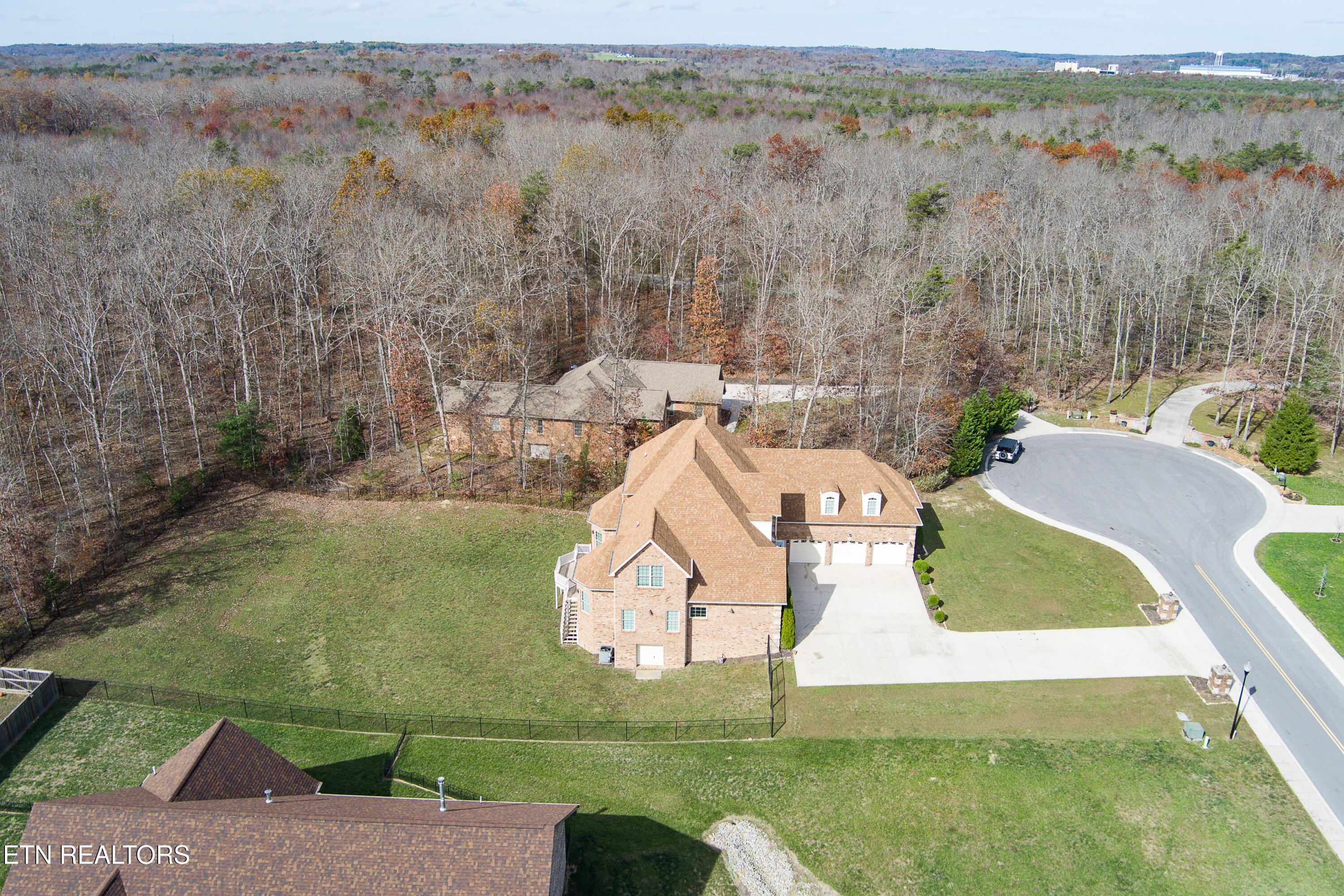 39 N Riverview Ln., Crossville, Tennessee, 38555, United States, 5 Bedrooms Bedrooms, ,5 BathroomsBathrooms,Residential,For Sale,39 N Riverview Ln.,1654091