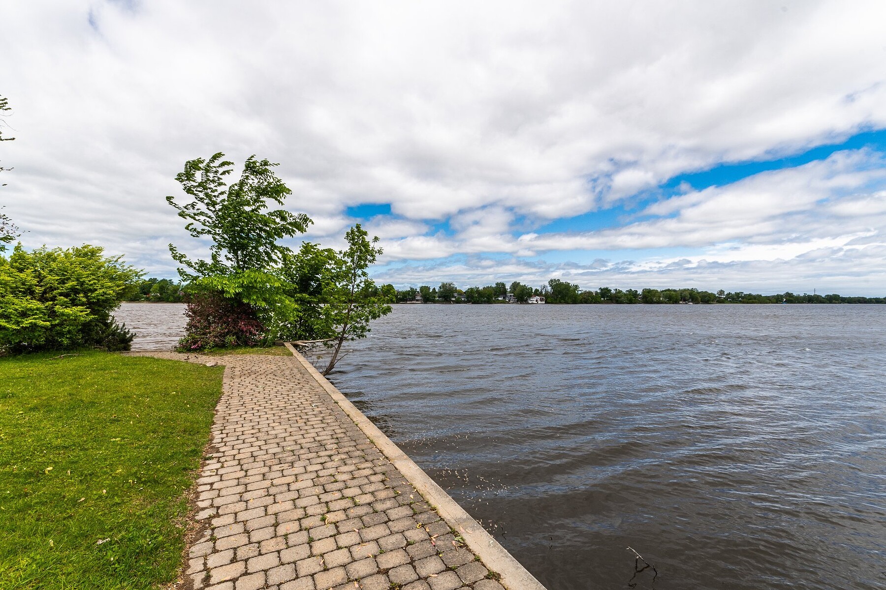  Saint-François, Laval - 物件實景