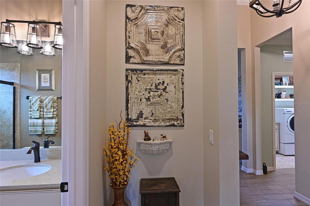 Bradenton, Florida, 34212, United States, 2 Bedrooms Bedrooms, ,2 BathroomsBathrooms,Residential,For Sale,1948137