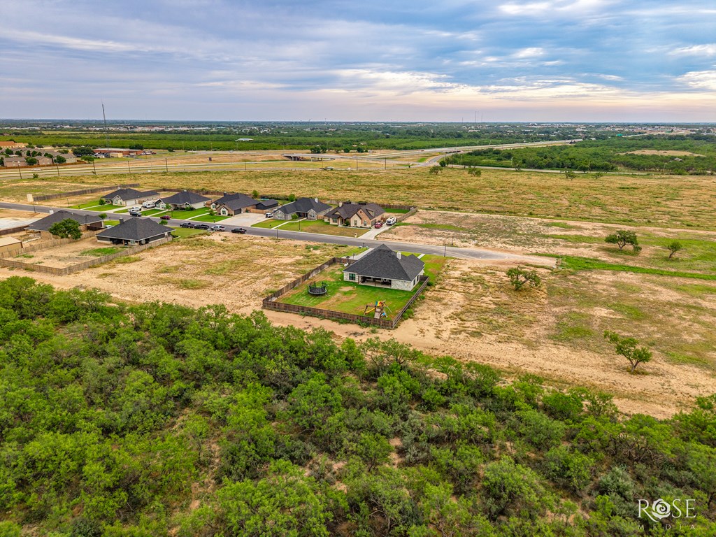 San Angelo, Texas, 76904, United States, 4 Bedrooms Bedrooms, ,3 BathroomsBathrooms,Residential,For Sale,1941771