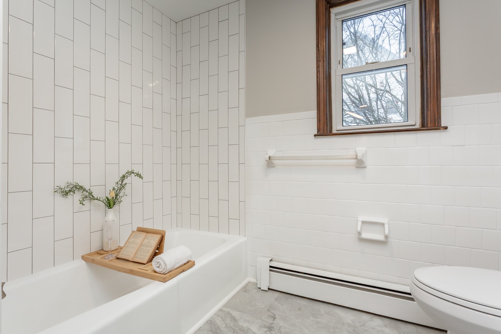 New Bedford, Massachusetts, 02744, United States, 7 Bedrooms Bedrooms, ,2 BathroomsBathrooms,Residential,For Sale,2012325